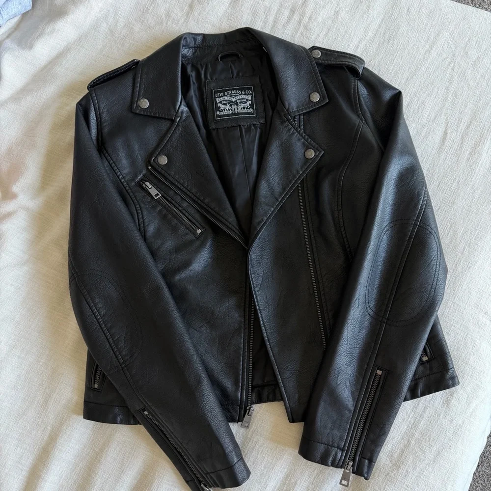Levi’s Black Faux Leather Moto Biker Jacket — Women’s Medium - Picture 10 of 13